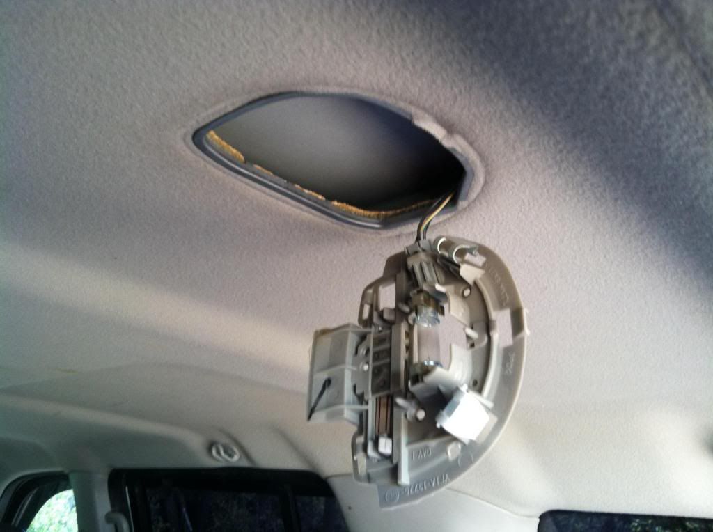 CB Radio and antenna install on a 3rd Generation Explorer Ford